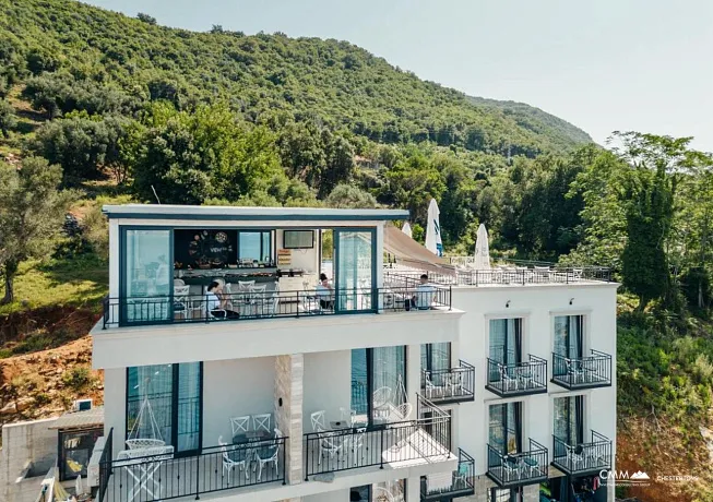 Modern Boutique Hotel with Panoramic Views – Luxury Adriatic Investment